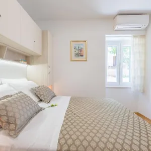 Grgur Apartamento Split